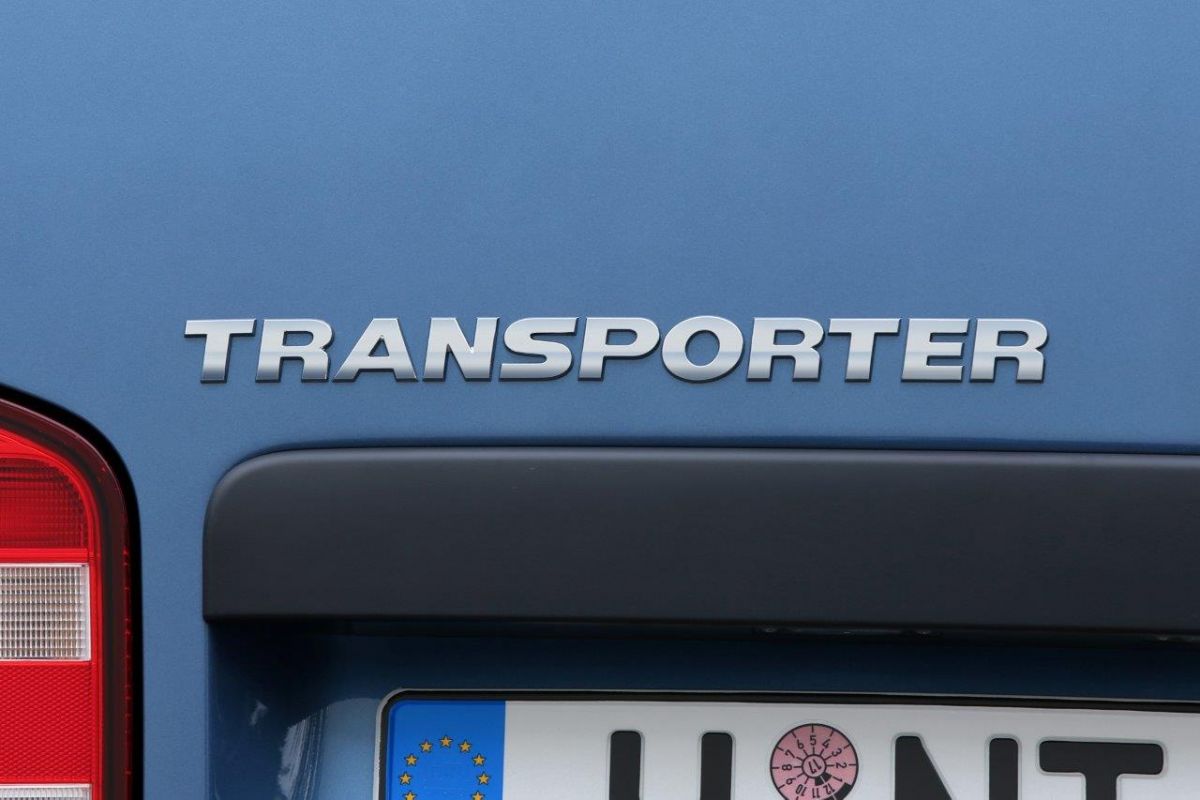 VW Transporter шильдик